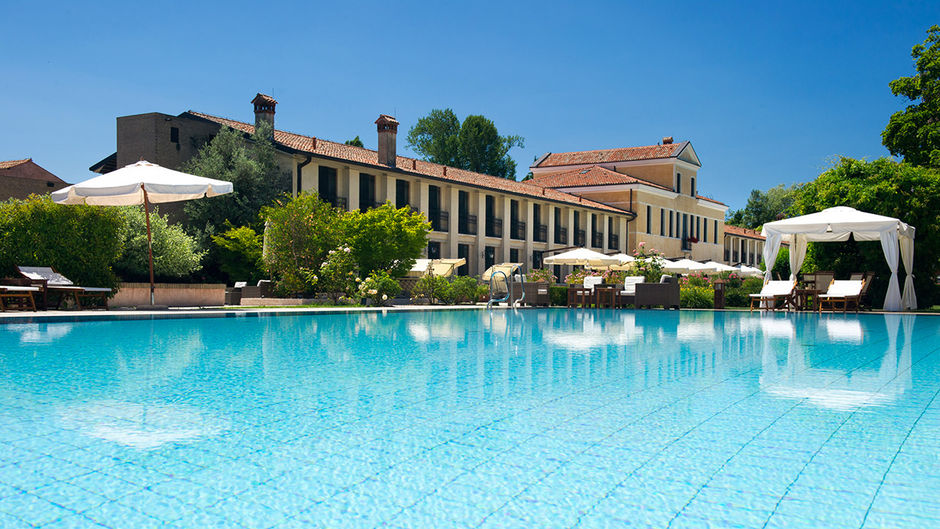 Relais Monaco Country Hotel & Spa Pool