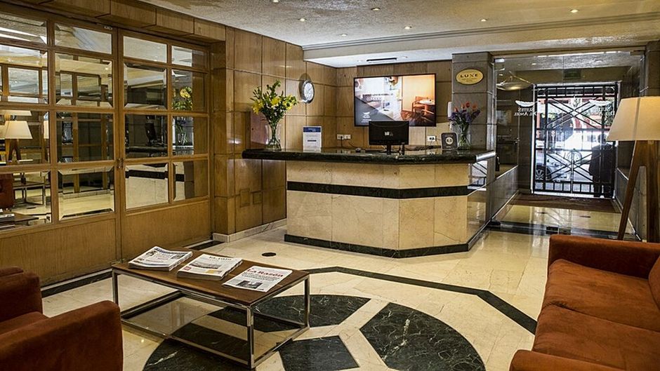 Suites Del Angel Lobby