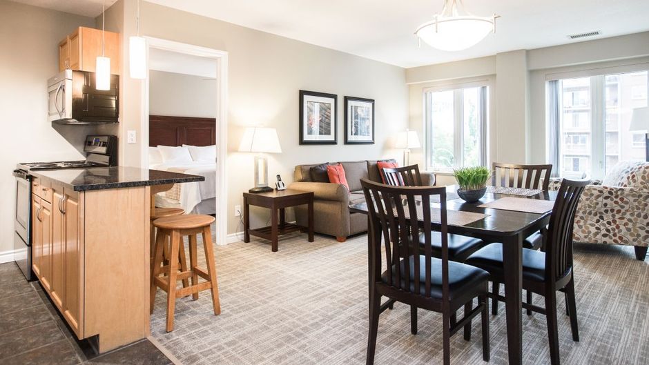 Canterra Suites Hotel Suite