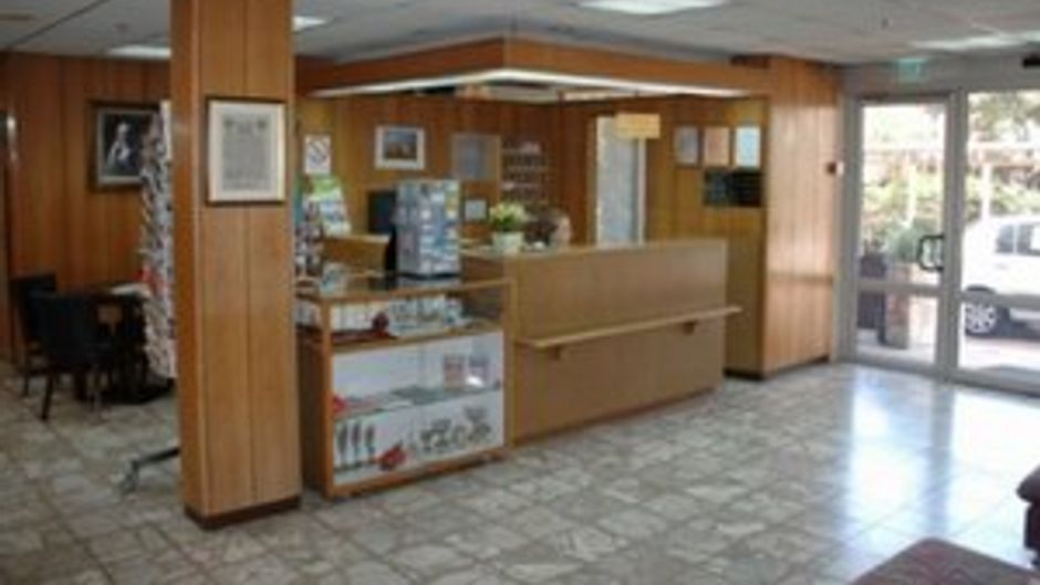 Beth-Shalom Lobby