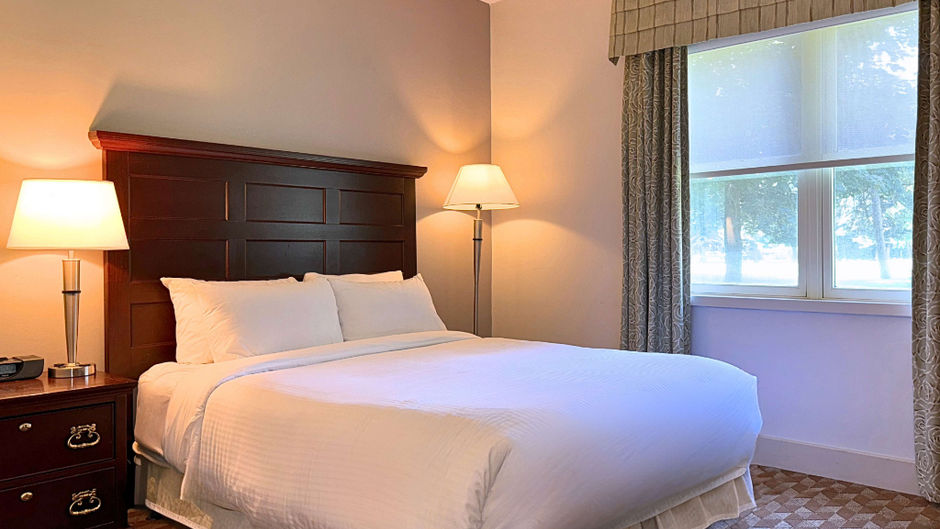 Spencer Hotel & Conference Centre Room