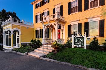 Inn by the Bandstand