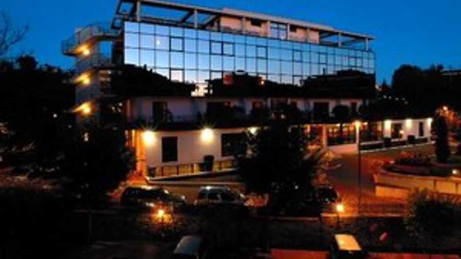 Zone Hotel Exterior