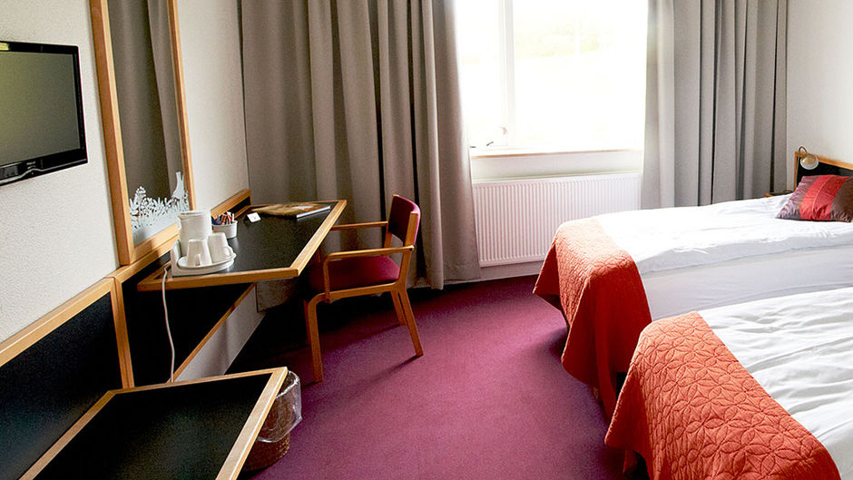 Hotel Varmahlid Room