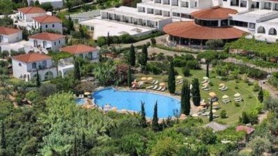 Sunrise Village Beach Hotel