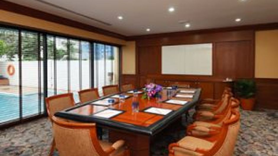Grand President Apartments Meeting