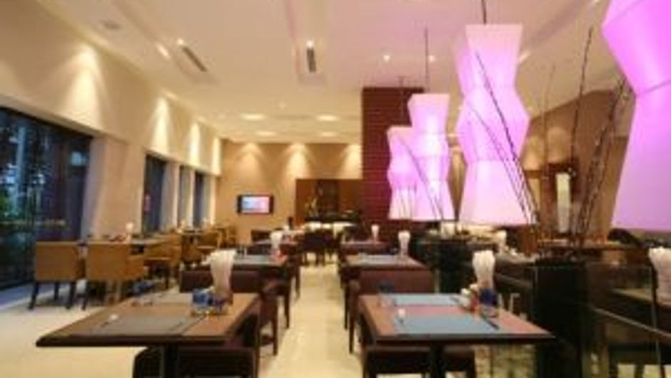 Grand President Apartments Restaurant