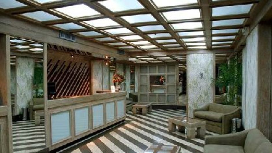 Mengo Palace Hotel Lobby