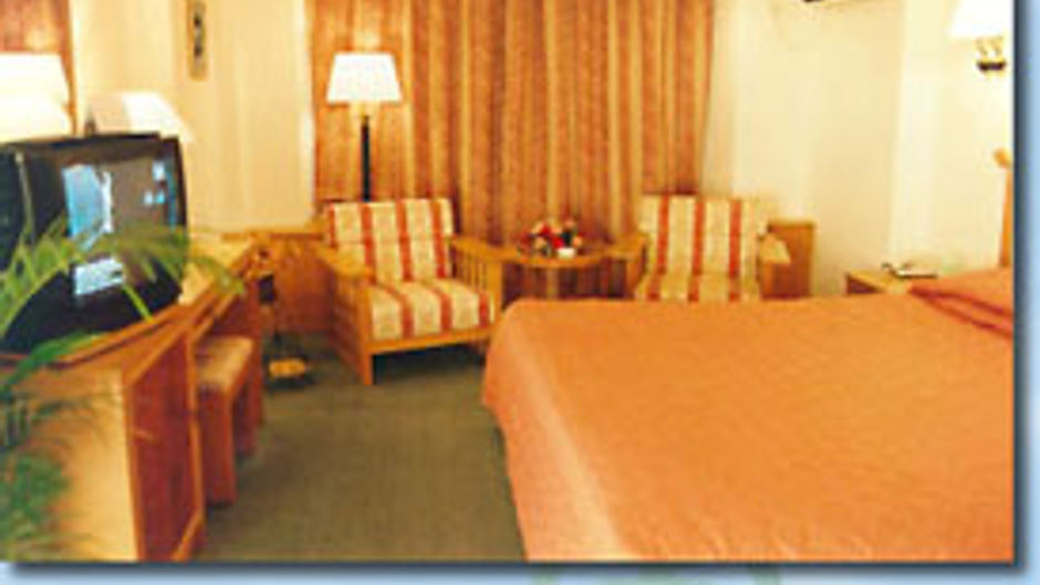 Tianrui Hotel Room