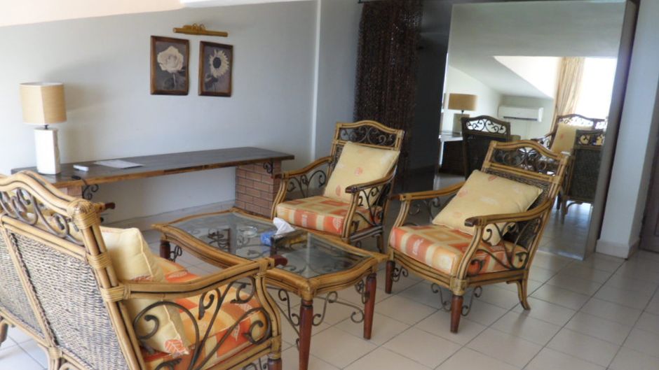 Holiday Suites Hotel & Beach Resort Suite