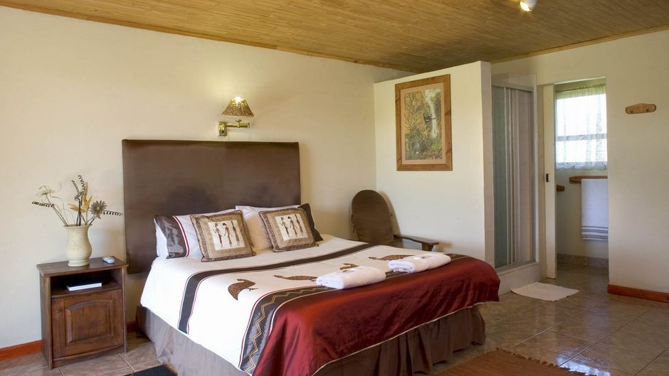 Airport Game Lodge Room