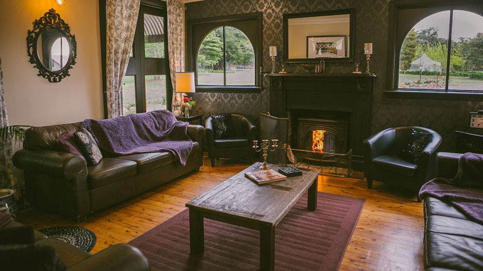 Sylvan Glen Guest House Lobby