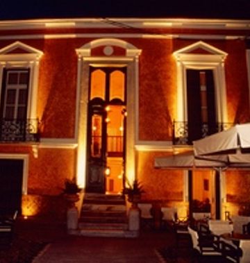 Nafsimedon Hotel