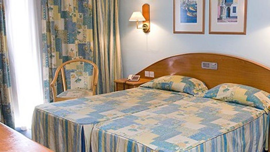 Santana Hotel Room