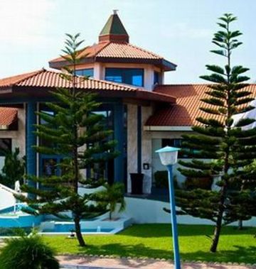 La Palm Royal Beach Hotel