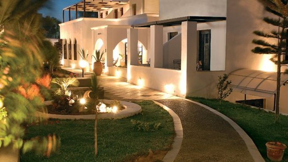 Kalisti Thera Hotel Exterior