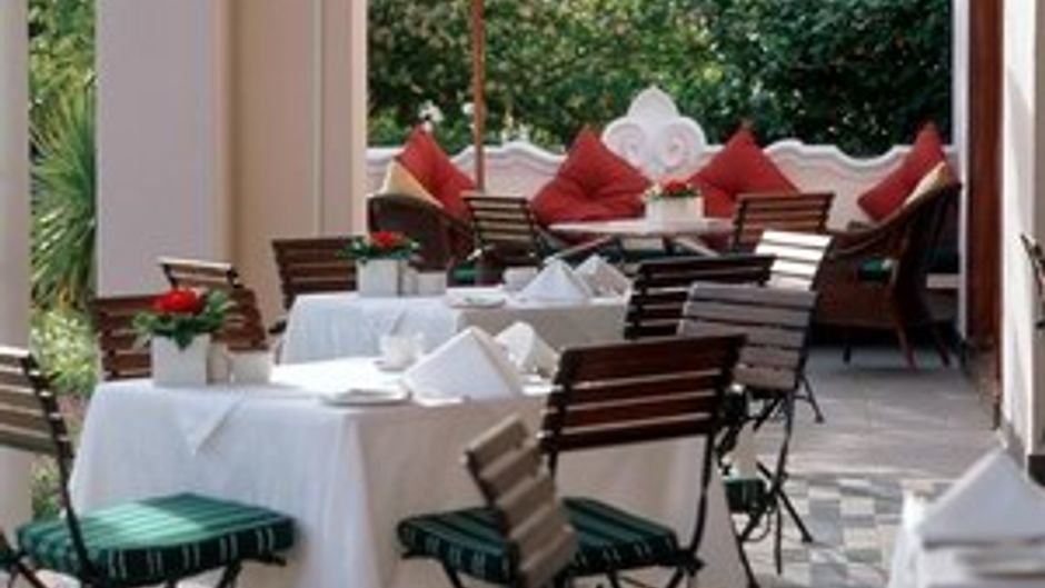 Greenways Hotel Restaurant