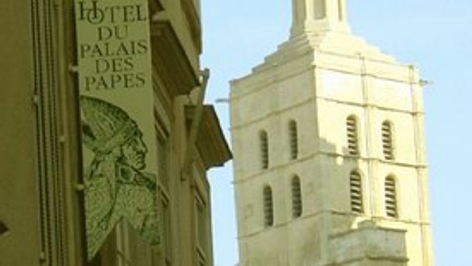 Hotel du Palais des Papes Exterior