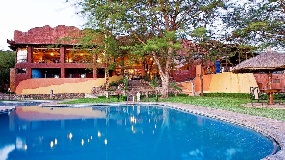 Serengeti Sopa Lodge Exterior