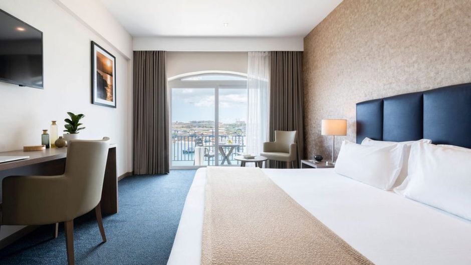 The Waterfront Hotel Room