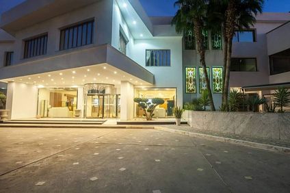 Phoenix Hotel