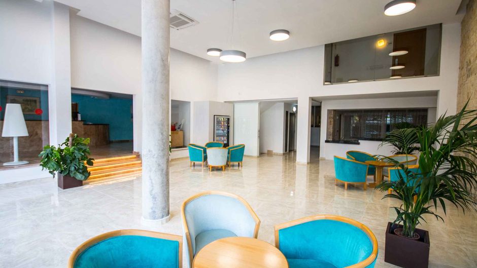 Hotel Amic Gala Lobby
