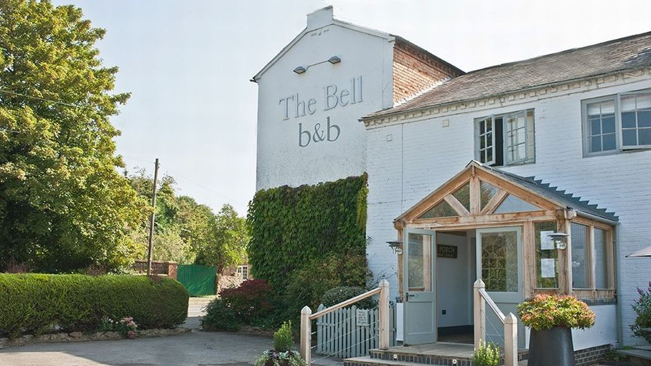 The Bell Inn Exterior