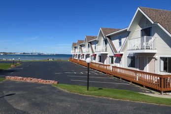 Bridge View Motel & Condos
