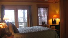 Cypress Moon Inn