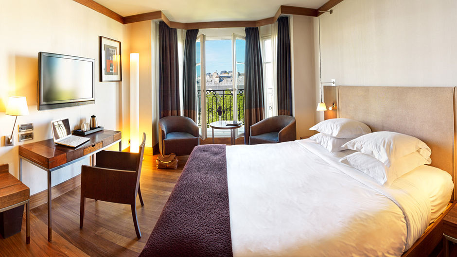 Grand Hotel Champs Elysees Room