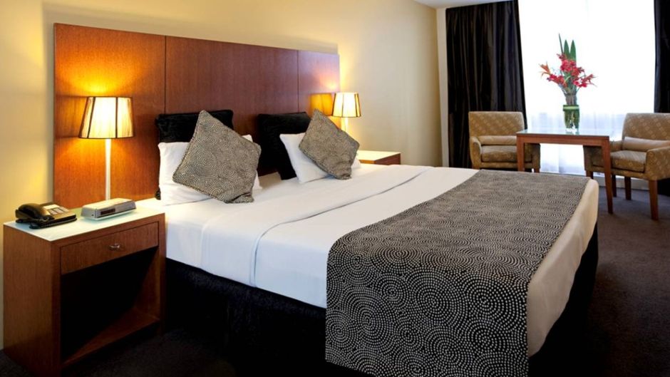 Park Regis Griffins Suites Suite