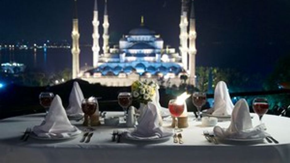 Deluxe Golden Horn Hotel Restaurant