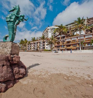 A La Playa Vallarta Shores Hotel