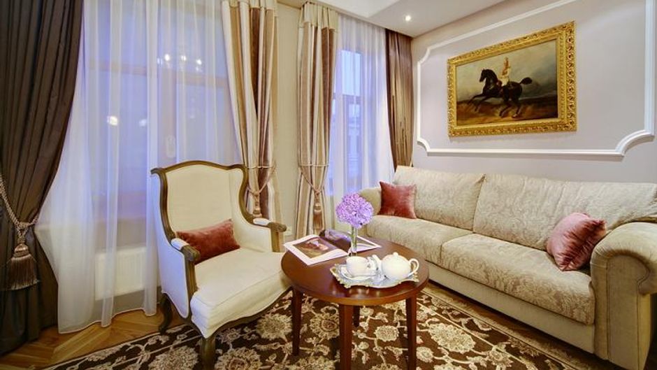 Helvetia Hotel Suite