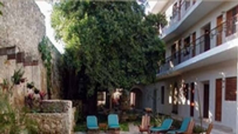 Maison del Embajador Pool