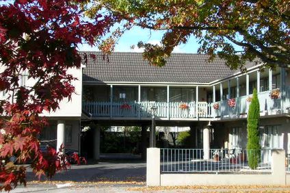 Accolade Lodge Motel