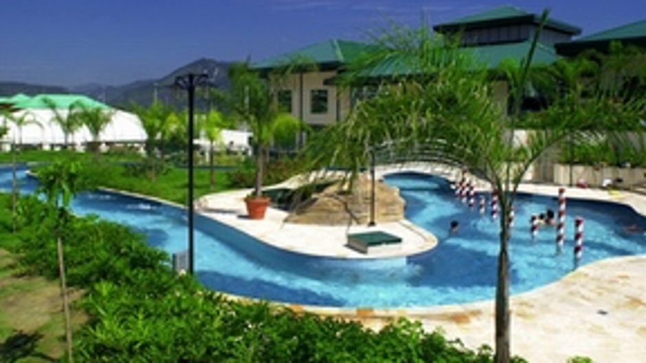 Plaza Barra First Pool