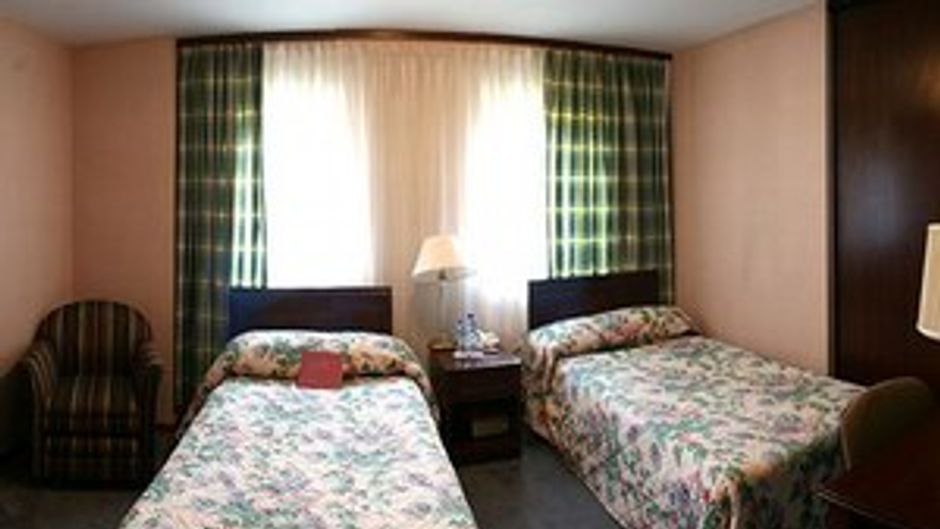 Paszkowka Palace Hotel Room