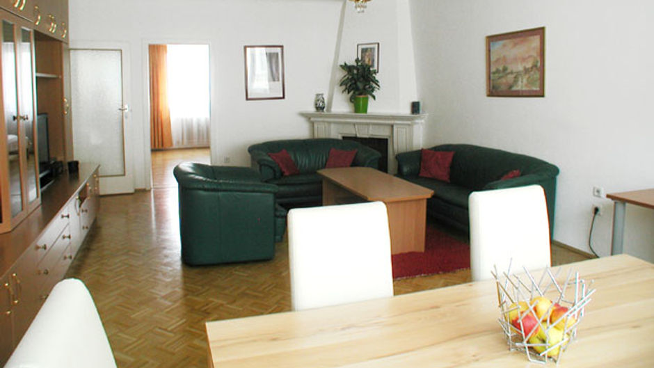 Dr Riess Apartments Suite