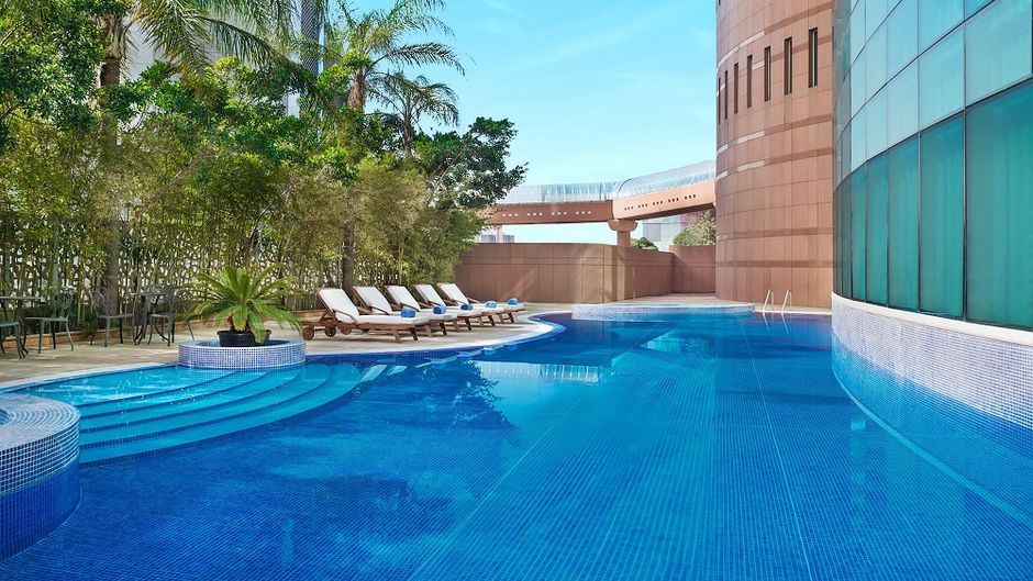 Hilton Beirut Metropolitan Palace Pool
