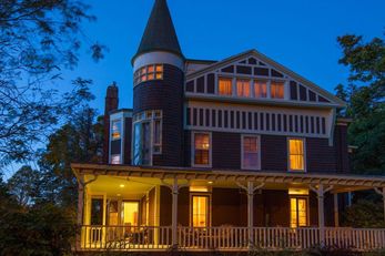 Ivy Lodge