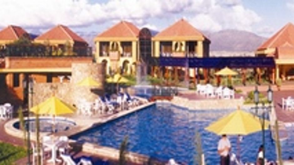 Los Parrales Exterior