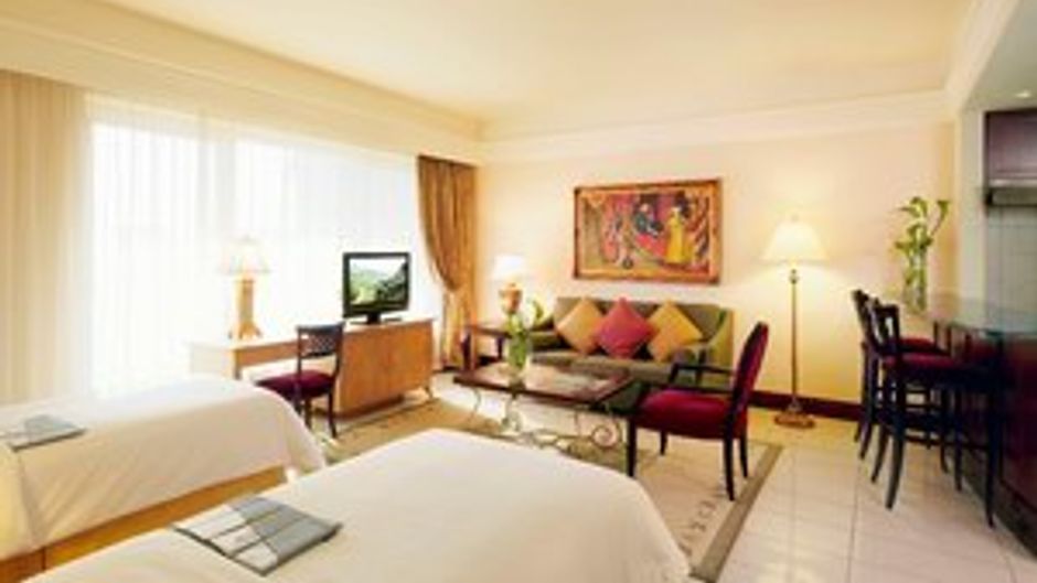 Al Sondos Suites Room