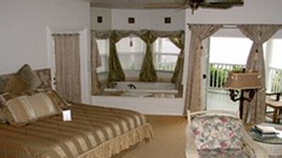 Hamakua Hotel