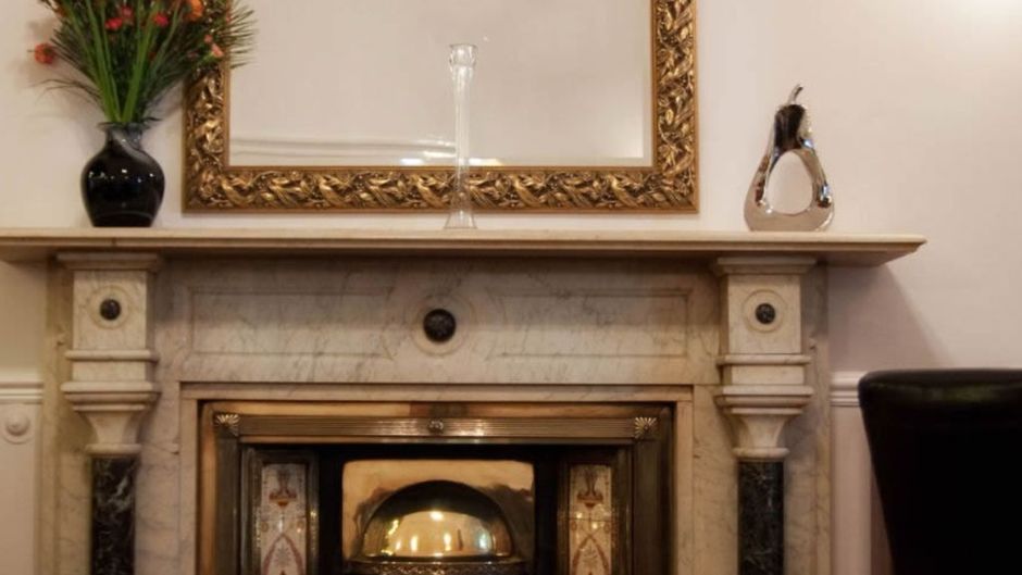 Eliot House Hotel Lobby