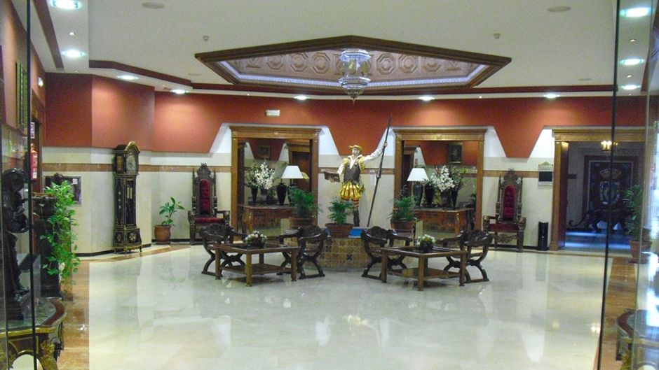 Exe Dona Carlota Lobby