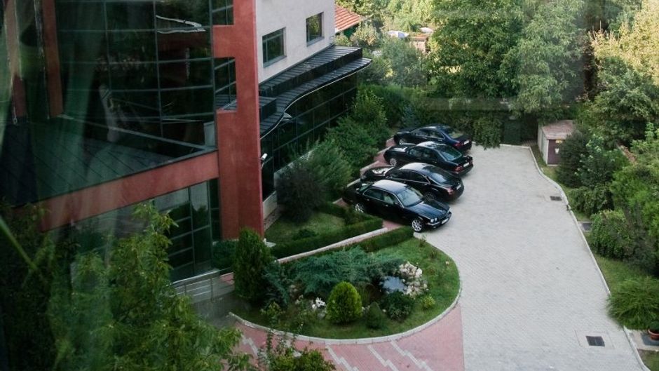 Class Hotel Exterior