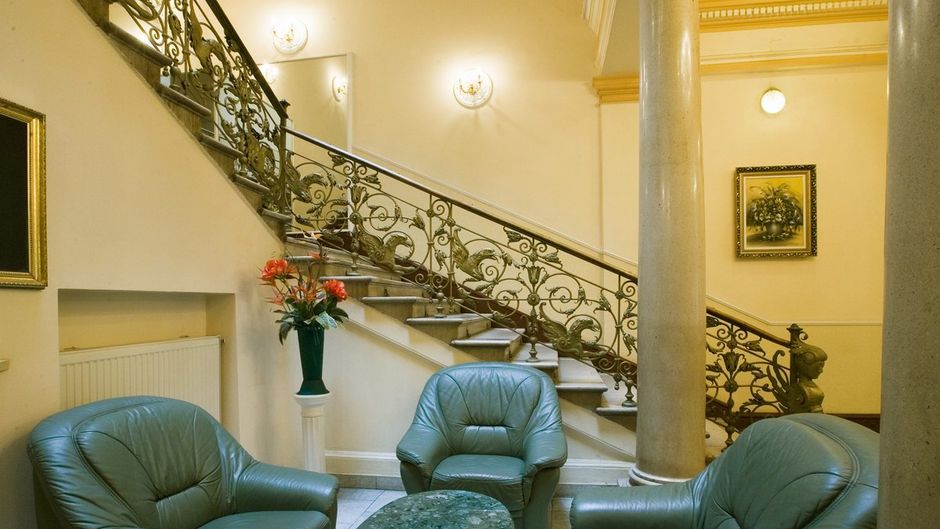 Tisza Hotel Restaurant