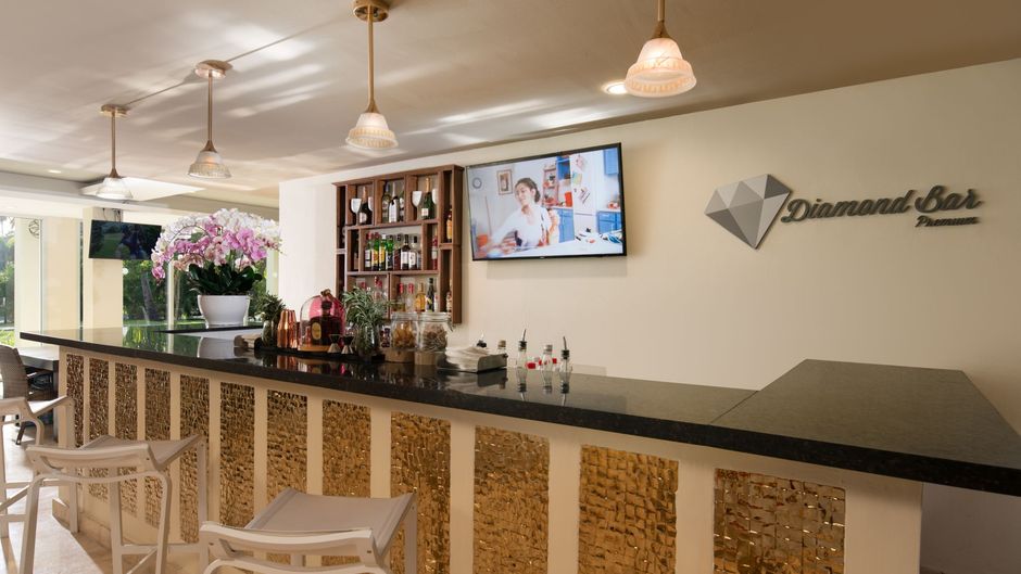 Impressive Premium Punta Cana Bar/Lounge