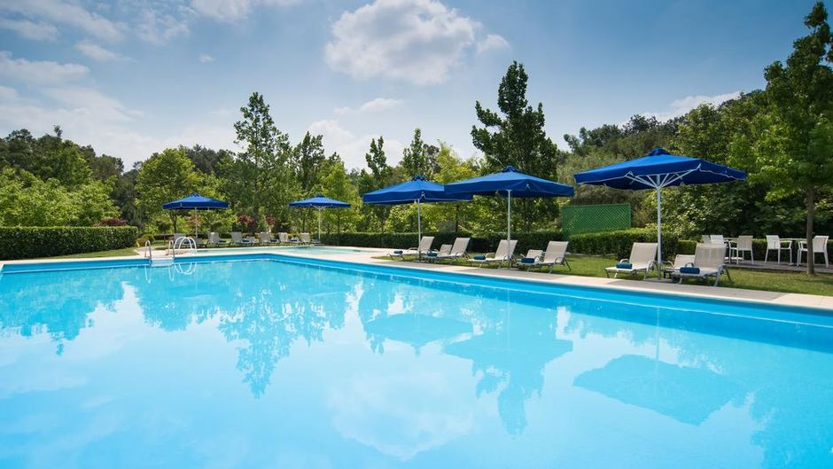 Mak Albania Hotel Pool